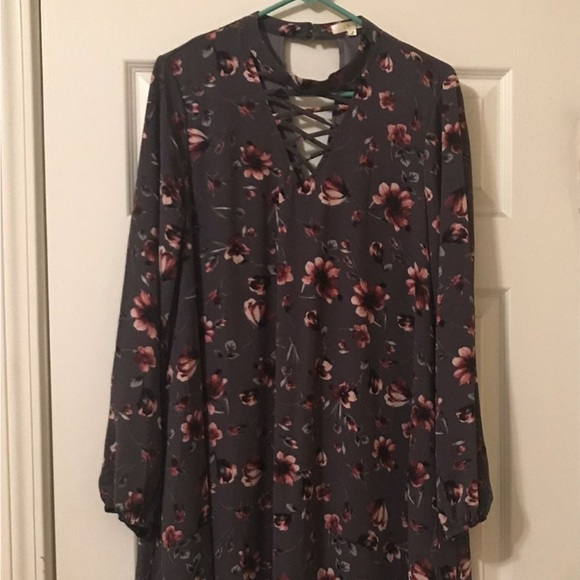 Andree by Unit Floral Dress - Large - Picture 1 of 4